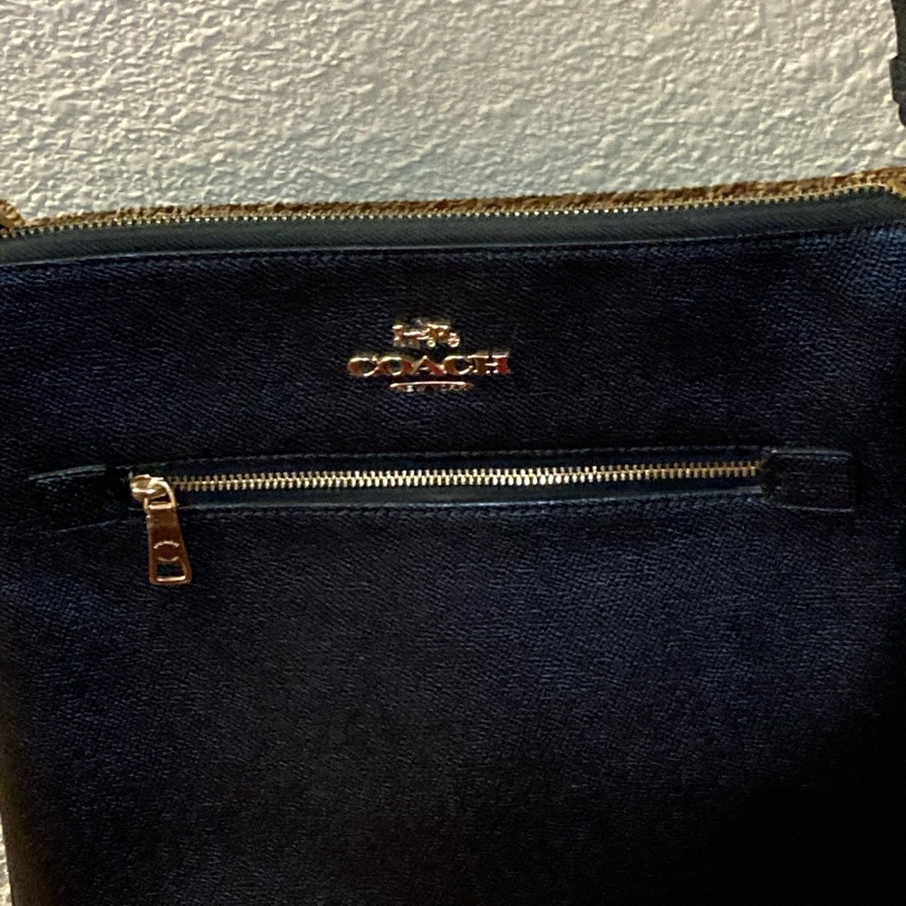 Coach Elegant Black Crossbody Bag - Picture 2 of 3